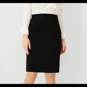 ann taylor black pencil skirt